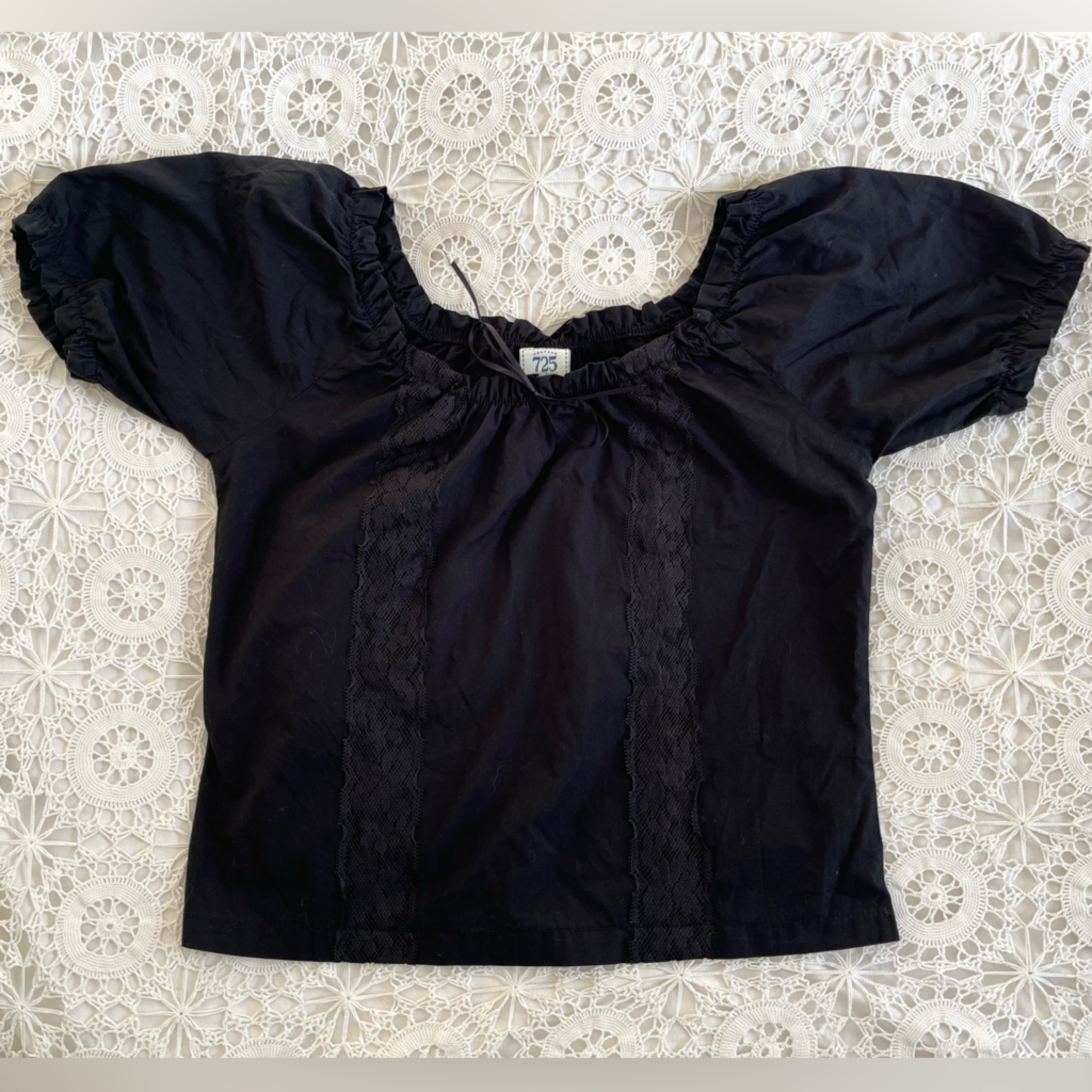 Vintage 725 Originals Black Puffed Sleeve Peasant Blouse Top With Lace
